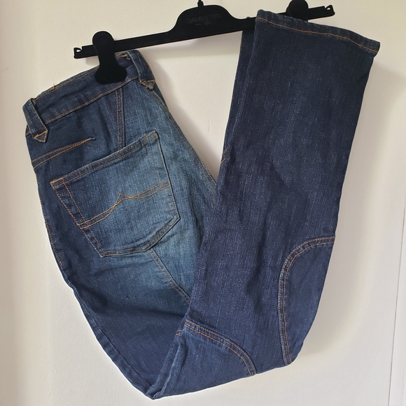 Azzure blue jeans with gold contrast stitch design - Picture 4 of 16